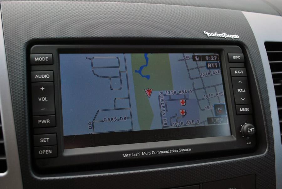  Mitsubishi Outlander GT 2013 года  (фото 26 из 30)